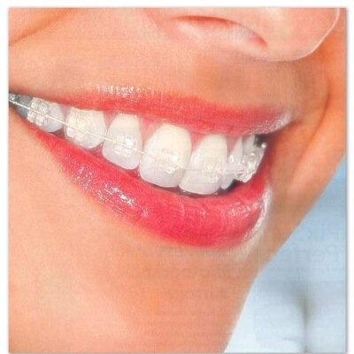 Odontólogo. Cirugía Maxilofacial. Implantes. Ortodoncia. Ortopedia. Estetica facial. Clinica AOM, HC-IPS, socia del CIT, Rotary Asunción.