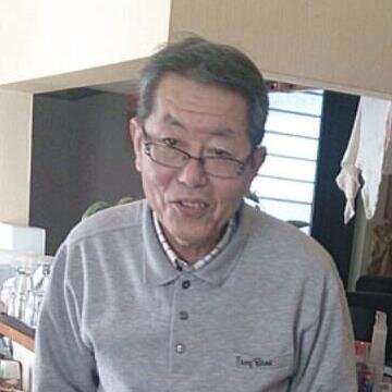 フロントエンドエンジニア。63歳。frontend engineer. Im 63 years old.