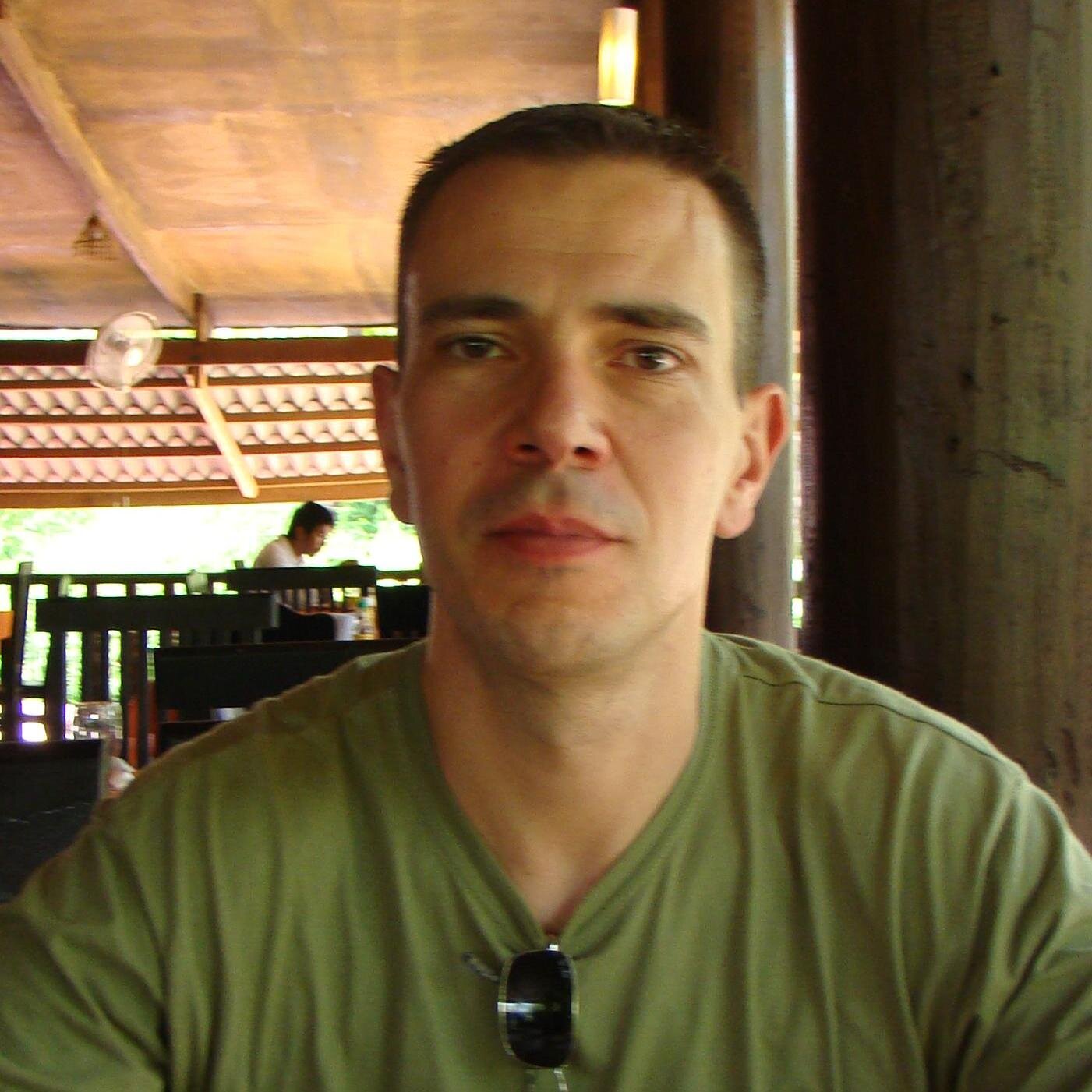 DirkHanke's profile picture. Blogger with mind of his own, Liberal, Expat, Runner (2:58 on 26.2), AIESEC, Finance & Risk, Tweets on Politics, Civil Rights, Travel, Sports & the rest :-) F4F