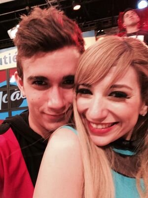 amoo a Ruso,jazmín  y me gusta el #Rusmin