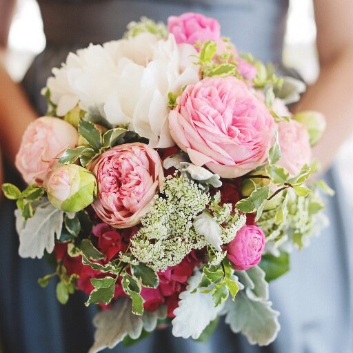 Wedding/event floral designers with a passion for creating spectactular arrangements and providing extraordinary service.
