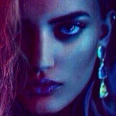 سوف يأتي يوم لن اكون معكم وسوف تدخلون هنا لتقرأوا ماكتبت فأن وجدتم مايؤجرني انشروه وان وجدتم ما يؤثمني فأتركوه.