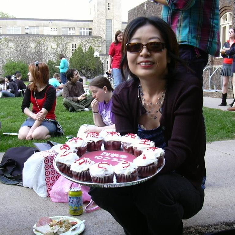 kyokokfujimoto's profile picture. 東京在住、京都出身。本好き、花好き、ワイン好き。日本語教師。小学生の娘あり。趣味は、活け花（#草月流 師範）、家庭菜園とガーデニング、ヨガ。
アメリカ在住経験あり。
『タスクベースで学ぶ日本語』著者の一人 https://t.co/vVK1BvK0Ty
#タスクベースで学ぶ日本語　＃タスクベースで学ぶ日本語中級２