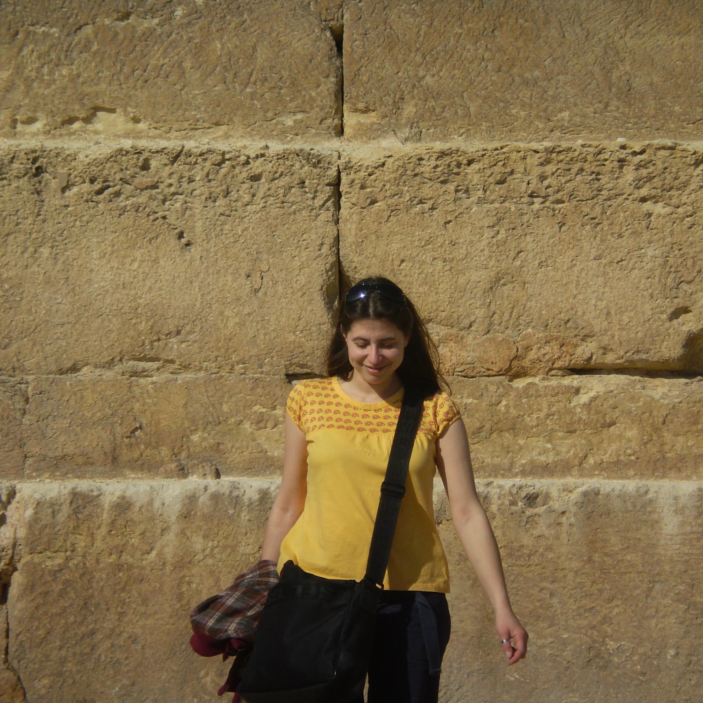 Maker of things, book lover and travel fanatic