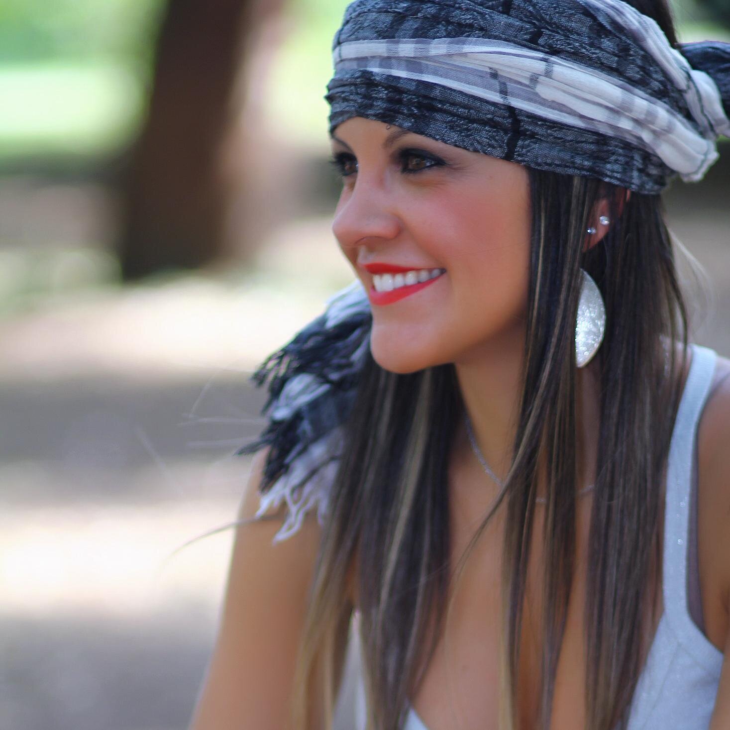 O luxo não é o oposto da pobreza, e sim da vulgaridade. O verdadeiro luxo é invulgar, é incomum, é inédito.
( Mademoiselle Chanel)
