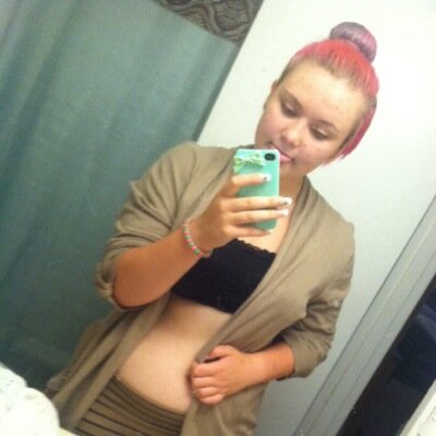 lilianna_fuck's profile picture. 15
Loves all kinds of prints
Loves pink
Smiles and Butterflys(;