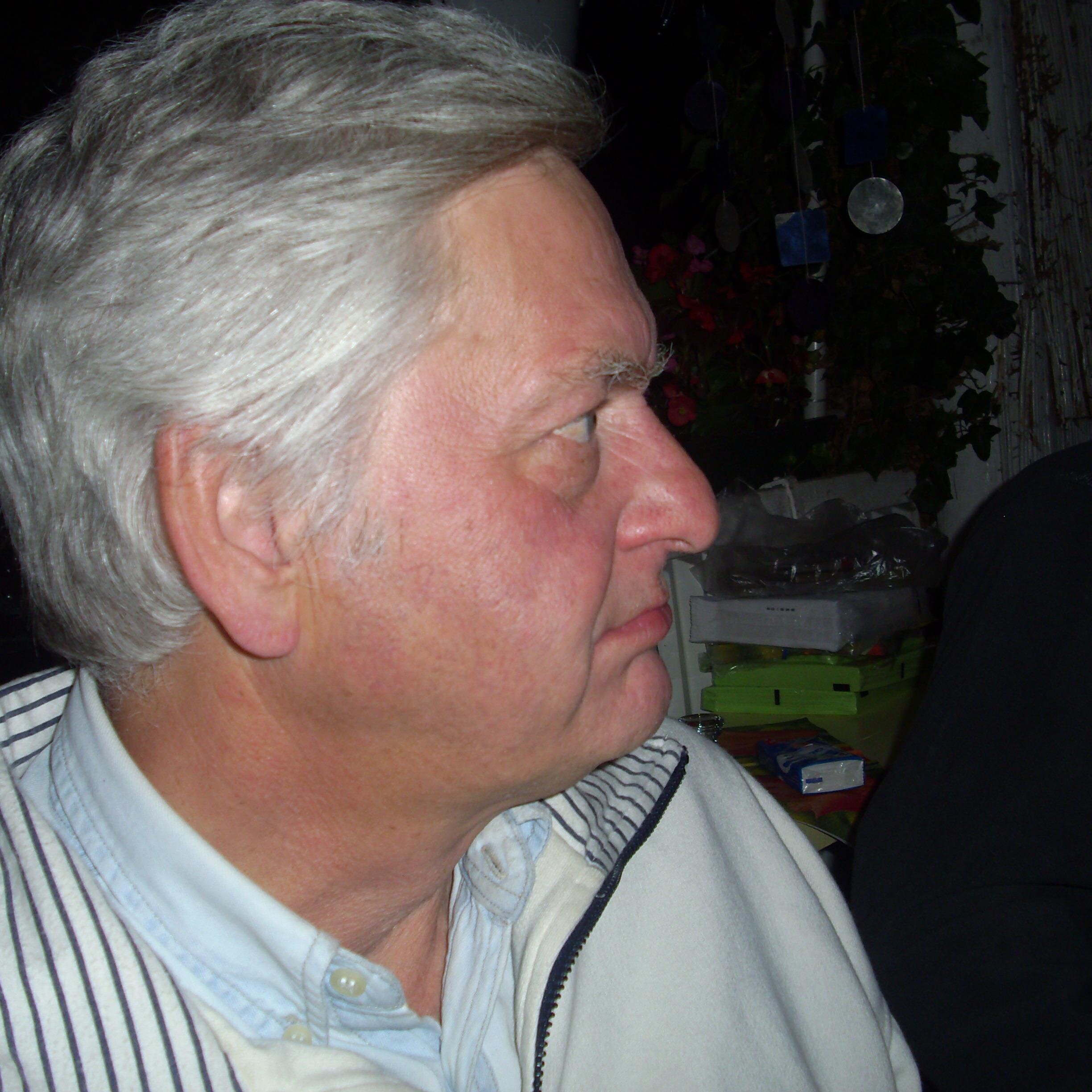 PBellstedt's profile picture. Peters Blog - Gedanken und Schreiben. Verrückt nach Crime Fiction.
Fast zwanzig Jahre Fan von Michael Connelly , Ian Rankin sowie Michael Robotham