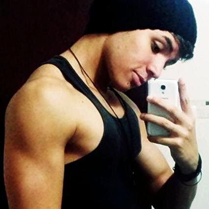 Instagram: @_ticco