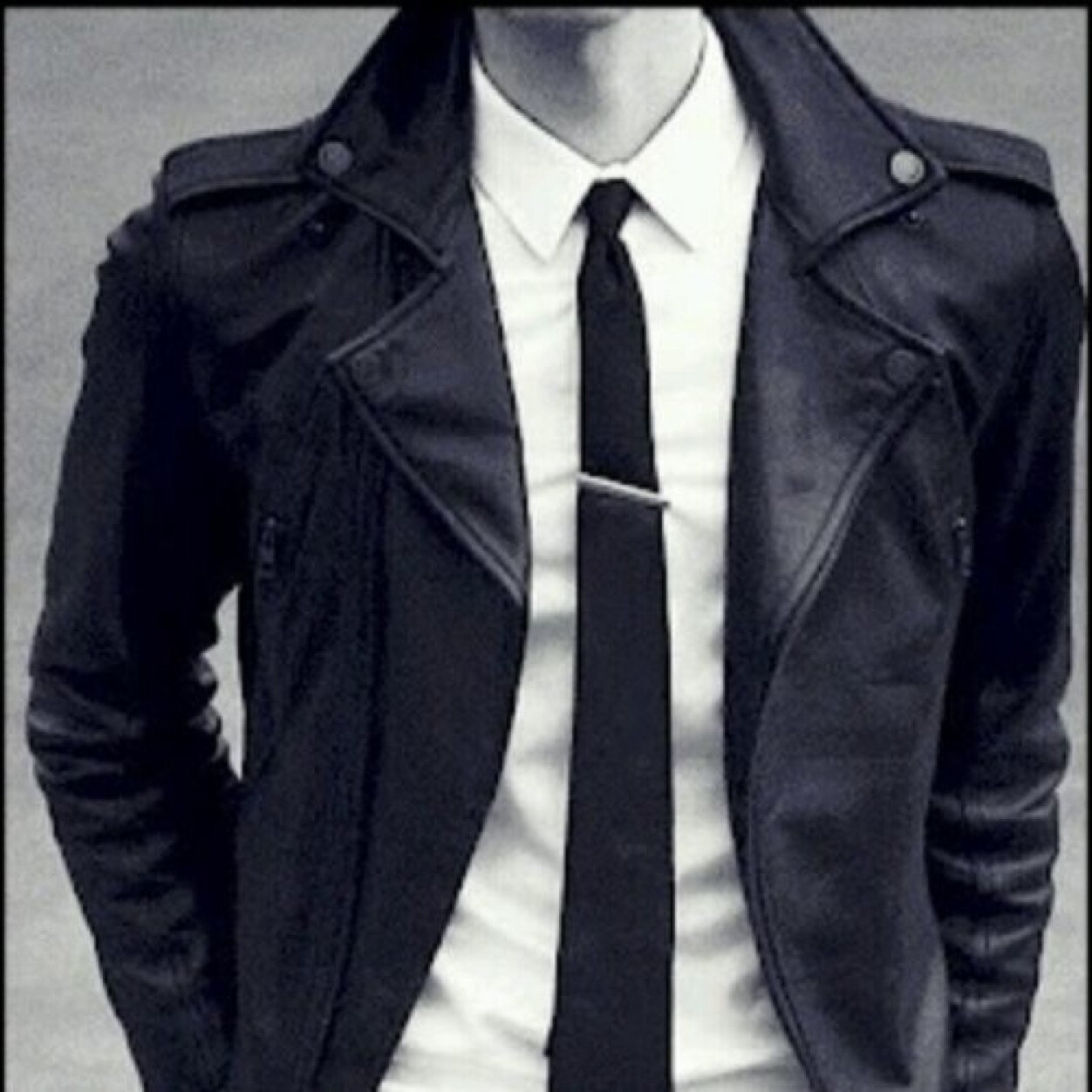 Dr_Dexterose's profile picture. Medical Addict & Future Surgeon @ Jeddah ✨ ربي اغفر لي ولوالديّ ولجميع المؤمنين والمؤمنات #Dreamer