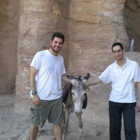 Proud Arabic speaker and lover of all things Middle Eastern