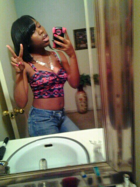 Follow Me I Follow Back :) Singleeeee