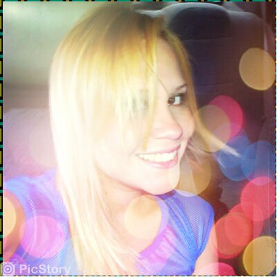 Orgullosamente Venezolana #ComunicadoraSocial, #RRPP.
Mama de una princesa tremenda.