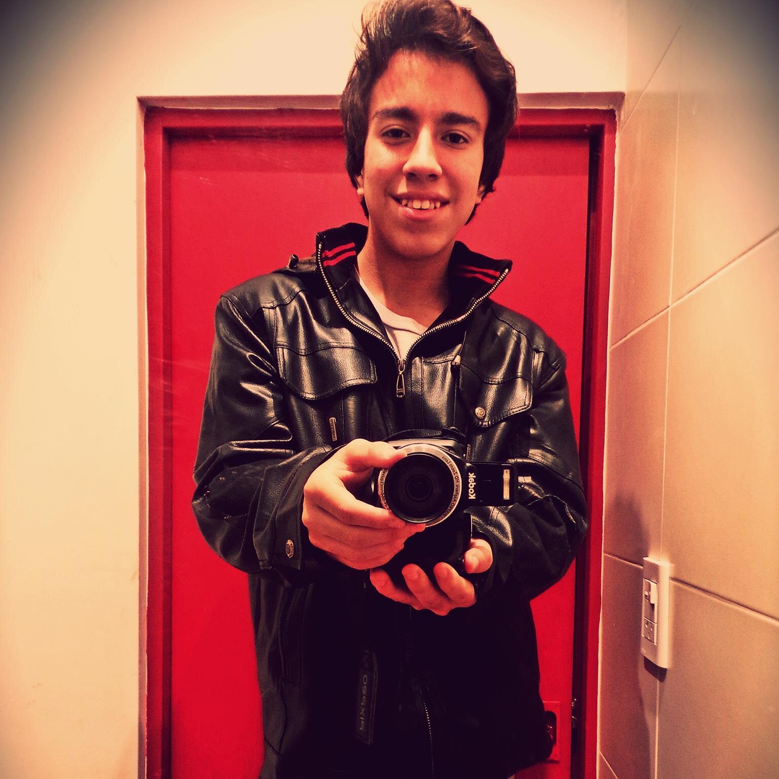 DJ / Remixer / Producer | #DJAxelBenitezRadioShow |