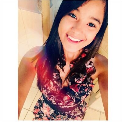 3Roxany's profile picture. Instagram: _roxany                                                                         La Ceiba-Honduras.