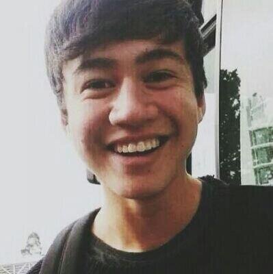 hi can you please follow @96kidlh i will follow you back without asking! ily