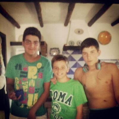 xico de 14 años, me gusta la musica electronica, las fiestas, el padel, el futbol y el ciclismo tambien me gusta salir por ay con mis amigos y pasarlo cooooooza