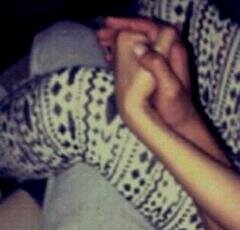 أسمر هو إذن أبــريت ذمتي من العلاقہ في حبہ … ♡