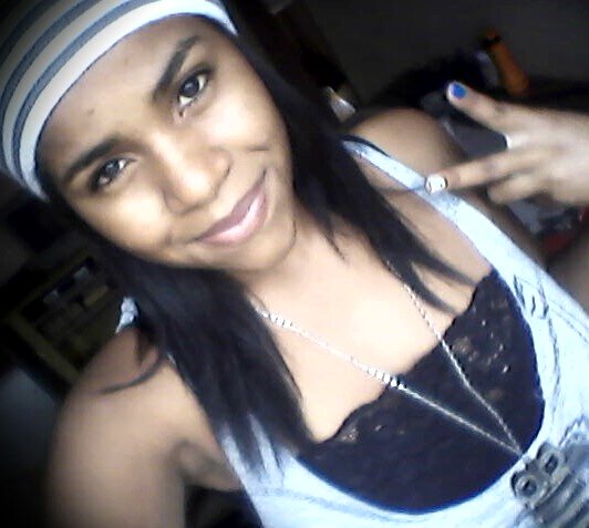 Confie em quem te dá confiança, ame quem te dá amor, cuide de quem te cuida... Parece simples mas a maioria se esquece disso o tempo todo.