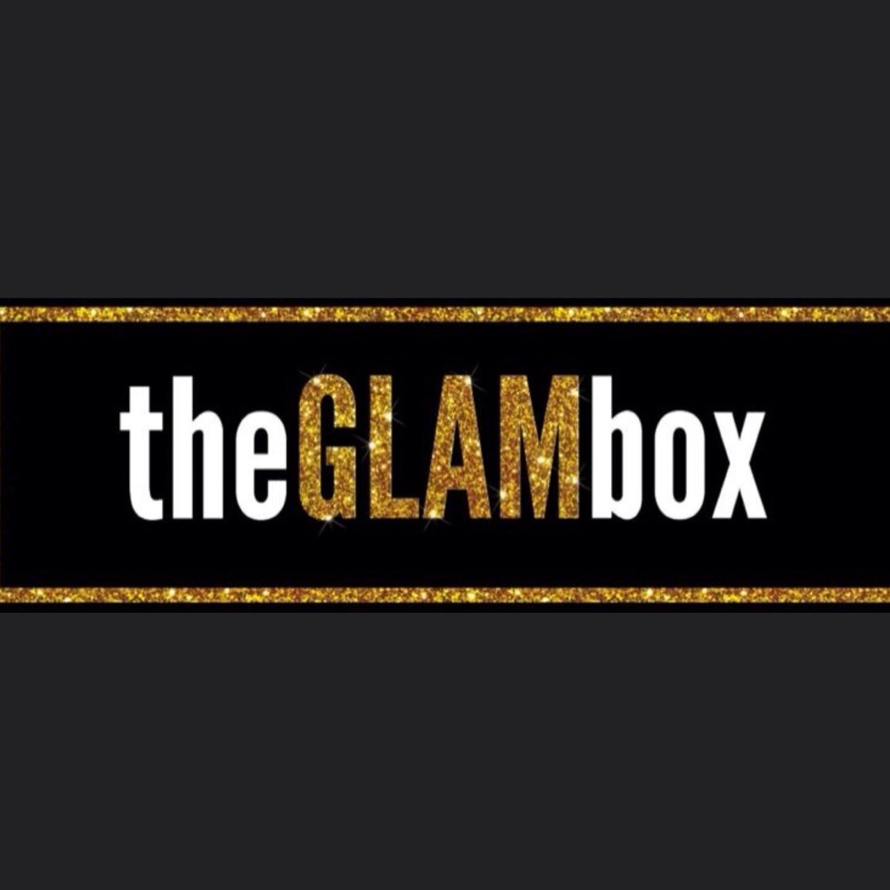 Make Up Artist and Lash technician available for all occasions specialising in Weddings..Contact for more info..Instagram - Theglamboxuk