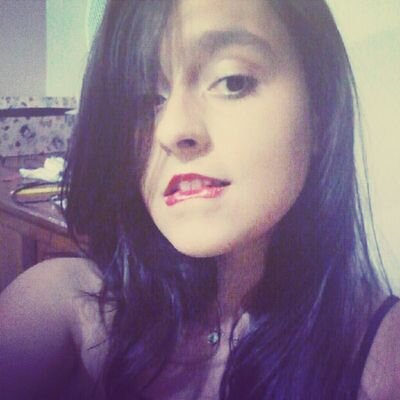 Mas se eu não tiver voz pra falar , simplesmente me abrace