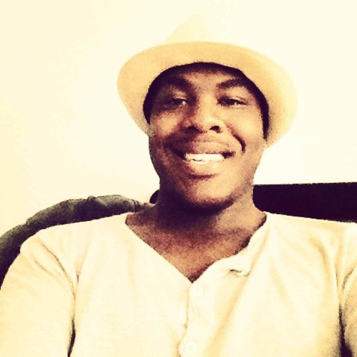 #TFB #teambreezy #rihannaNavy #teamflawless I am 23 yrs old and living my life