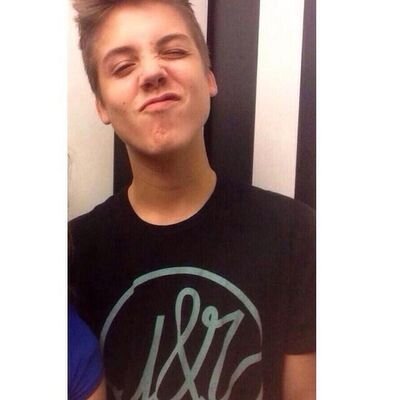 bieber      cyrus      janoskians      magcon