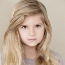Hi my name is mika and im ten. #rp #single ~ my sister is @NumbLizzie.