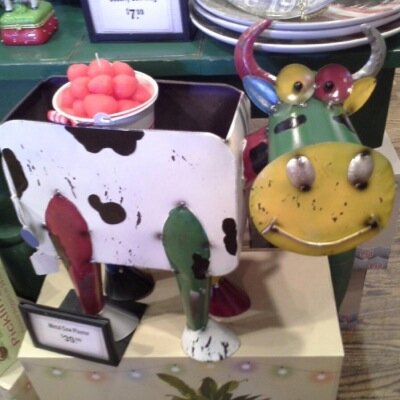 bwcookies's profile picture. Billy D. and Warren D. are two songwriters who use their powers for not-good.