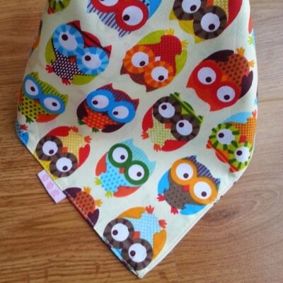 We are an online childrens boutique that sell adorable and afordable clothes and accessories from the Uk, we ship world wide. http://t.co/5iXHkUW3no