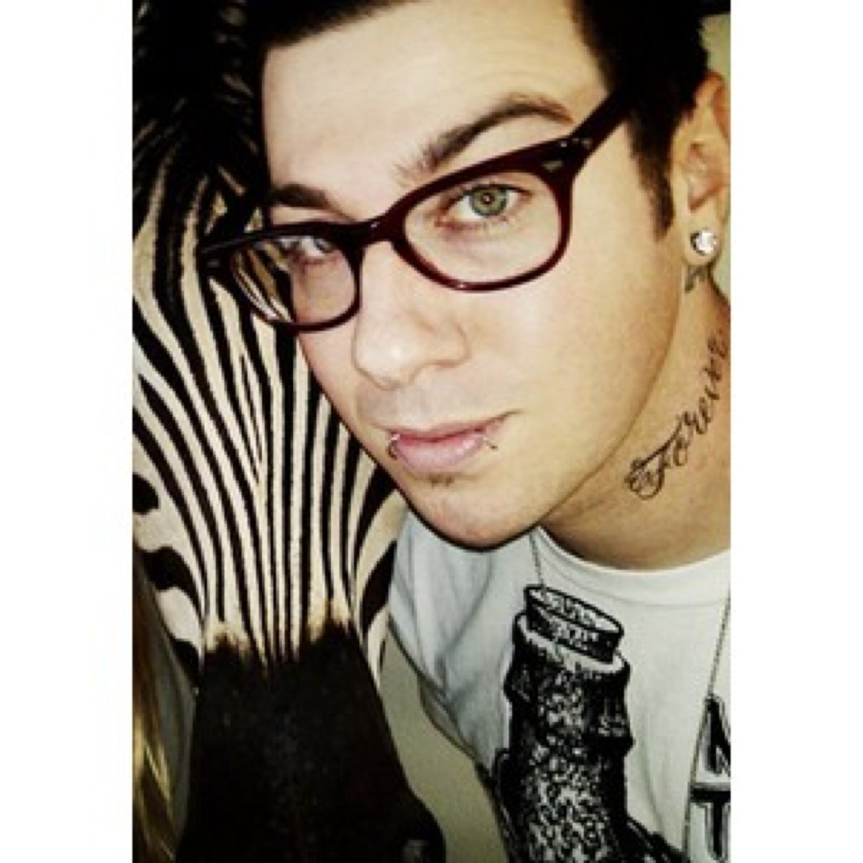 cmpunk1191's profile picture. {Moxaddict}{RamPAIGE}{Mat Baynton}{Andrew.G}{Rollins}{Punker}{RVP}{Man United}{AJ Leegion}{Hooligan}{Hiddlestoner}{Loves Marvel DC/and GoT}{A7X}