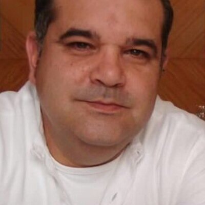 Entrenador nacional de baloncesto, amante del deporte y emprendedor multicampo: logística, turismo, lopd,cosmética