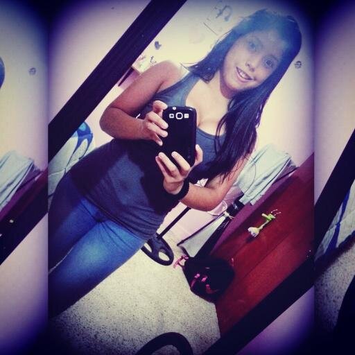 Agregame https://t.co/eIOoOfuakJ
Tegno Novio Y una sonrrisa en mi es muy comun :D
Sonrrie.. :3