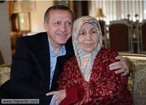 siyasal bilimler  y.lisans öğrencisiyim. psikolojik danışman sinem   çöl