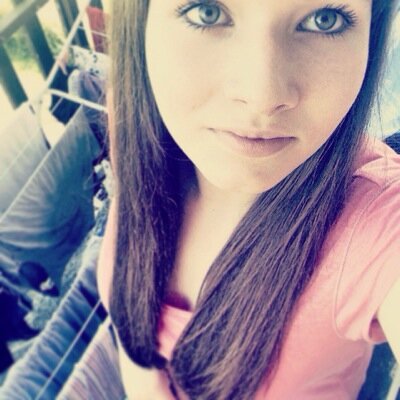 Hey, I'm Katarina, I'm from Croatia. .I'm a big fan of Lord,Simple Plan,etc..Follow me