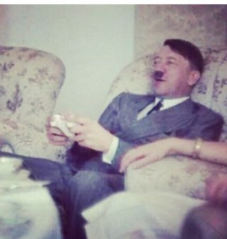 Hitler reviens stp :'(