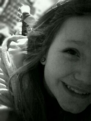 angelyouandi's profile picture. 