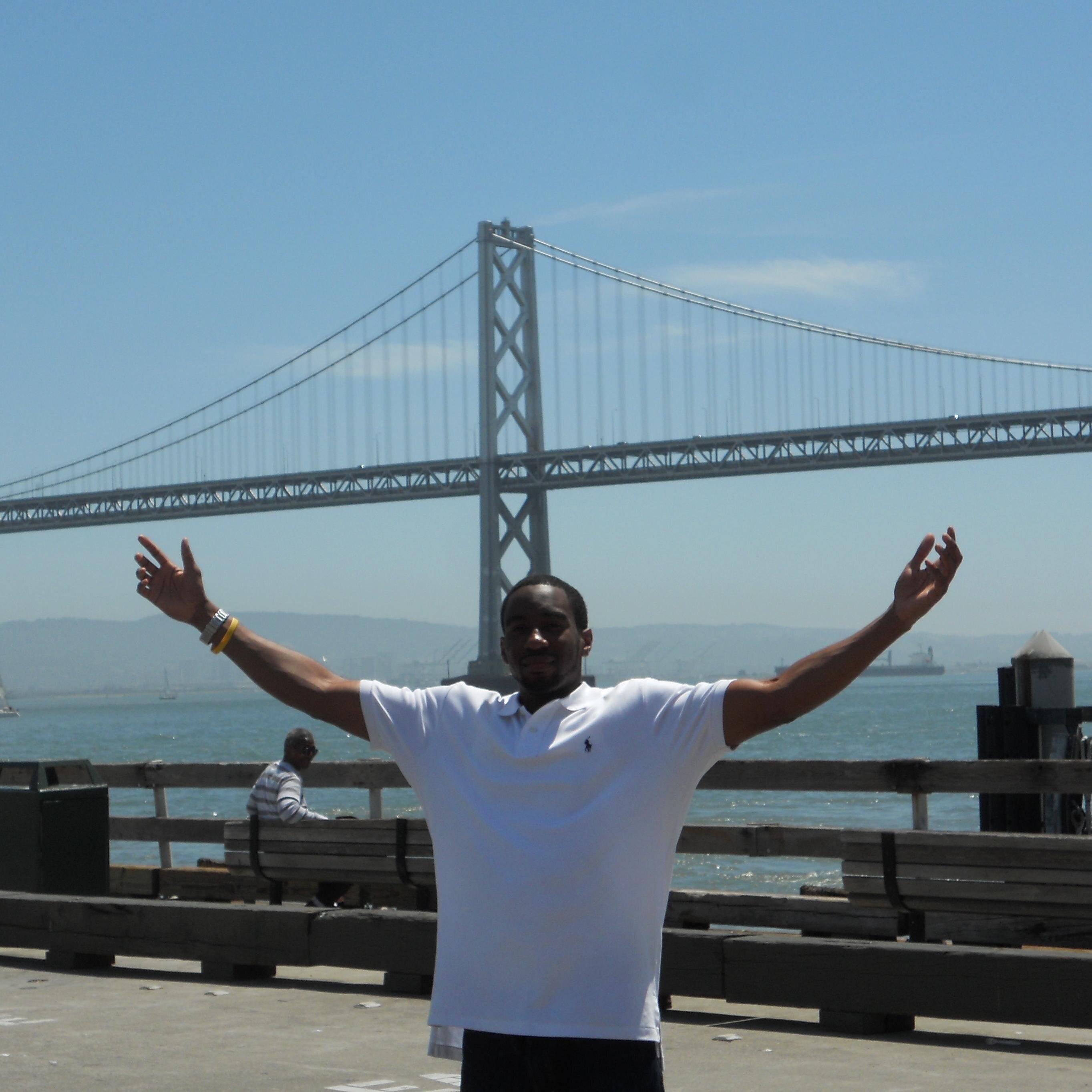 Tweets bout DC Sports, MMA, politics, comics, movies, games, & TV. Morgan Alum🐻 Random stuff bout me. https://t.co/08Ibd227ua https://t.co/ZNB2nZT3G2