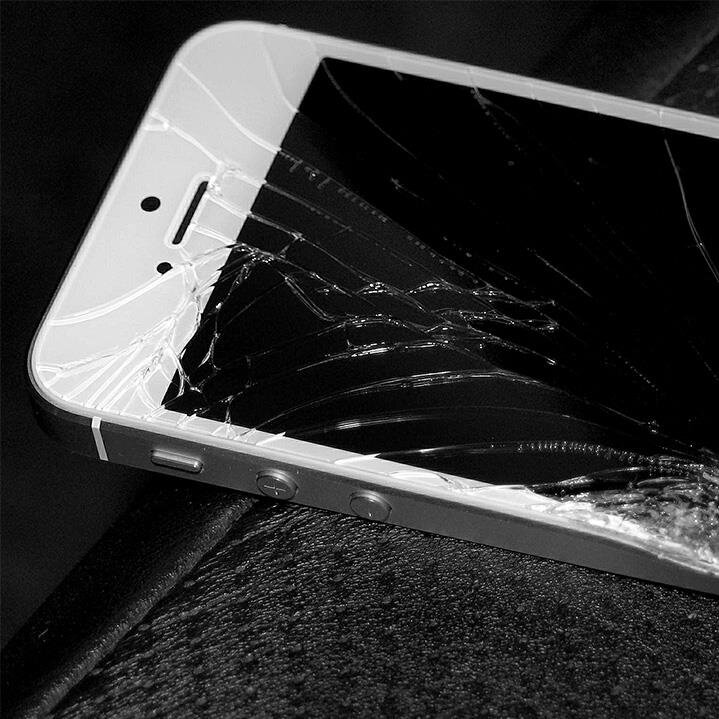 Repairs damaged iPhones or iPads       Tweet us!