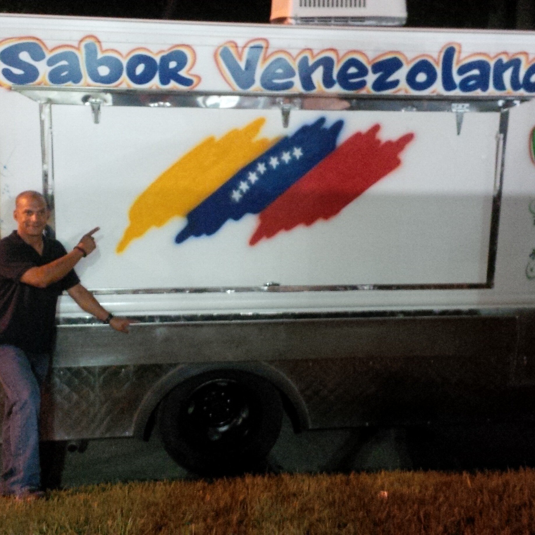 martinezmani's profile picture. 