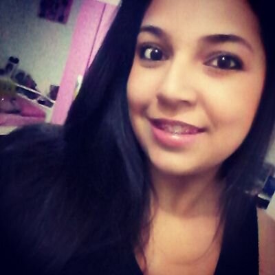 É preciso muitas lagrimas para sabermos o preço de um sorriso !'