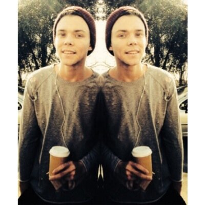#vote5sos