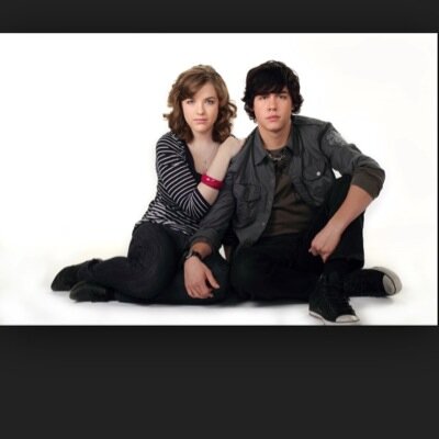 In love with eclare and obsessed with degrassi
