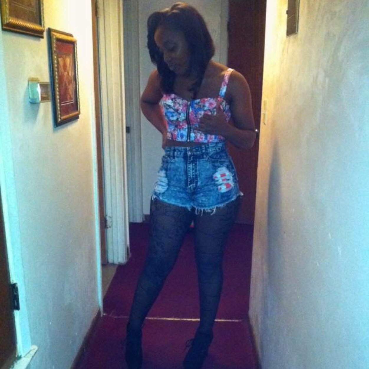 #Main chick no side bitch #Fuk yo Tweets mines better#FreeChevo