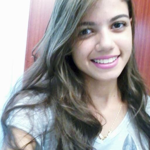 Olhe para as estrelas,
olhe como elas brilham para você
e para tudo o que você faz ... ♪