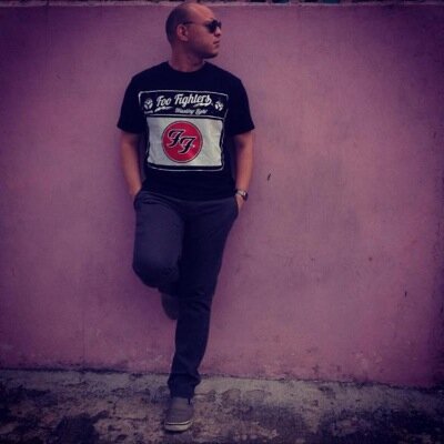 Ingeniero Químico Industrial. Amante de la Psicologia sistemica, filosofo, cinefilo, Weirdo, Geek & Hypster a muerte!
