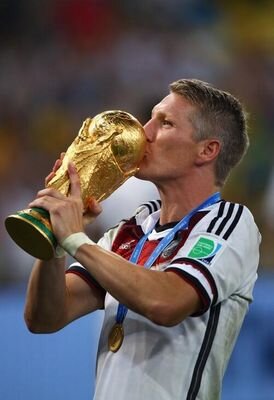 This is the (UN)official Bastian Schweinsteiger fanbase from Indonesia. Auf geht's Bastian Schweinsteiger! #VivaBasti #VamosBasti #MiaSanMia