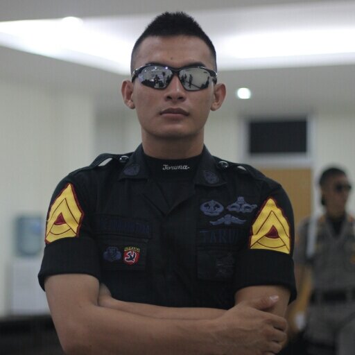 Masa lalu adalah kenangan. Mada depan adalah pilihan.