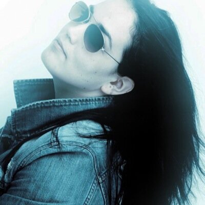 ITZJovi_Carolyn's profile picture. Photographer • Music lover • Roadtripper • Concert goer • Traveller • @BonJovi & @hansonmusic are the soundtrack of my life :)