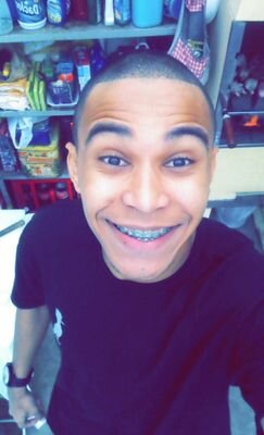 1.9   ; Sonhador!; Mineiro;  Cruzeirense Apaixonado ...  
' Você tem que plantar o amor pra poder ver ele nascer '  ♪ ♥
