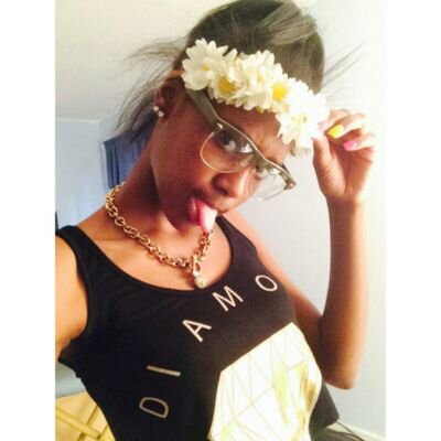 IG : _rachelle_nicoleee_